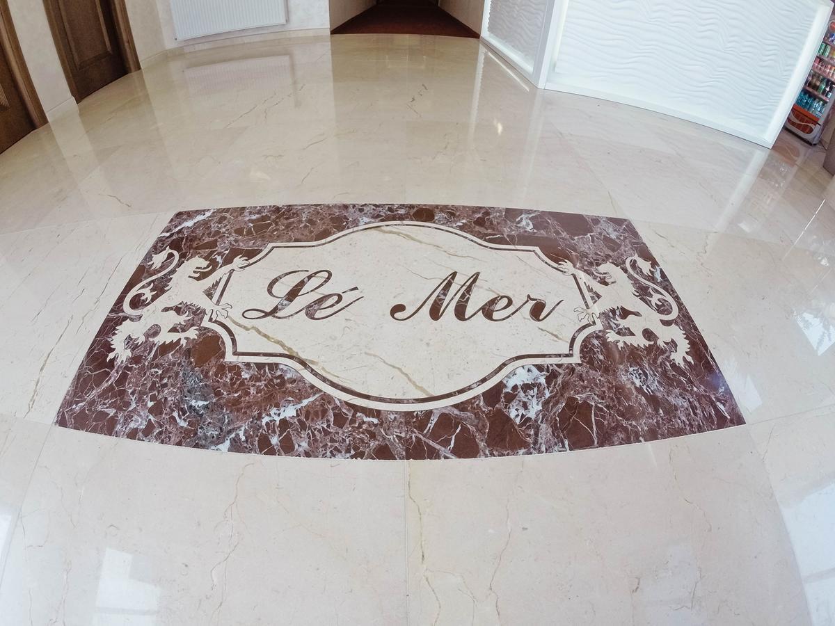 Le Mer Afumati Exterior photo