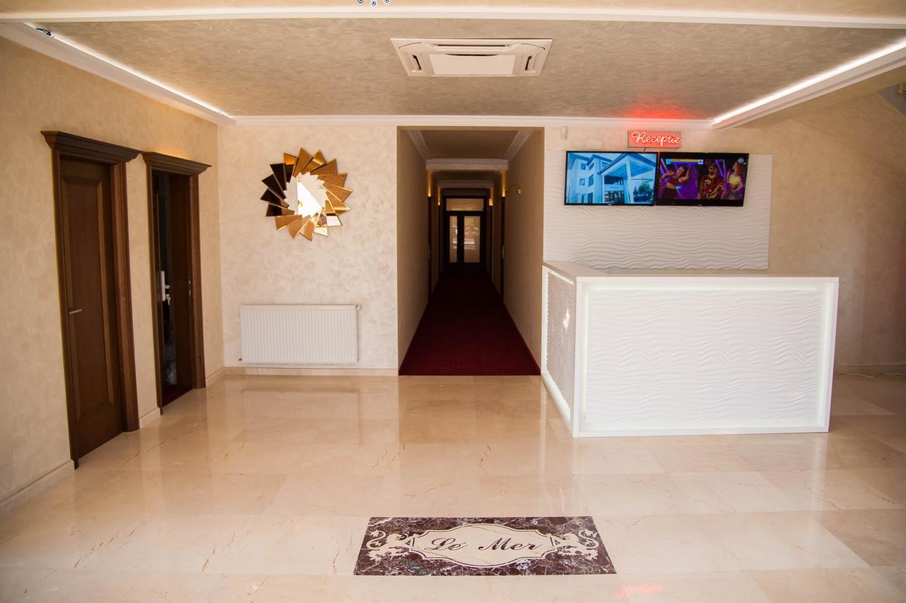 Le Mer Afumati Exterior photo